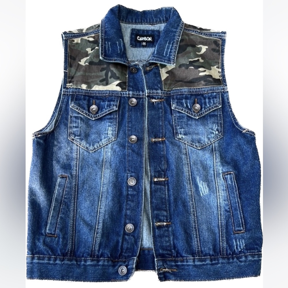 🎯NWOT Carbon Denim & Camo Vest Size Medium